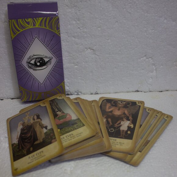 Secrets of Tarot 32 Page Book and 78 Card Tarot Deck - Picture 5 of 9